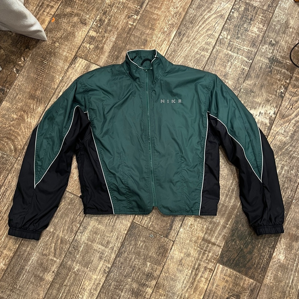 Vintage Nike windbreaker/zip up in childrens Large